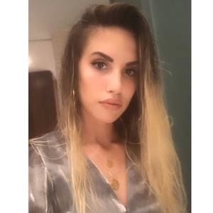 Meet your Posher, Maria